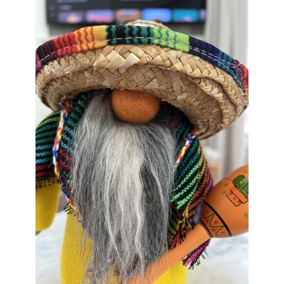 Cinco de Mayo Fiesta Gnome with Maraca - Picture 5 of 7